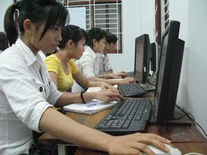 Nữ lấn sân ngành “nam tính”