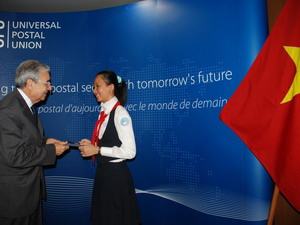 “Nữ sinh viết thư hay nhất UPU” nhận giải thưởng tại Thụy Sĩ