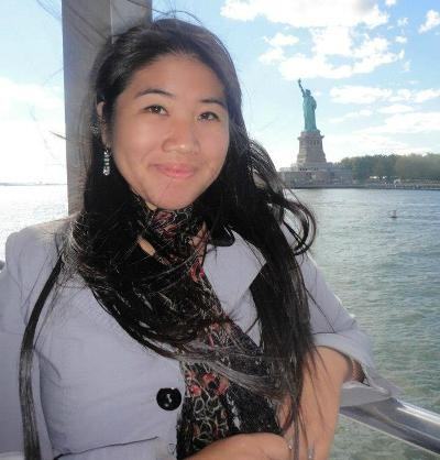 Nữ sinh Việt xinh đẹp thạo 6 thứ tiếng