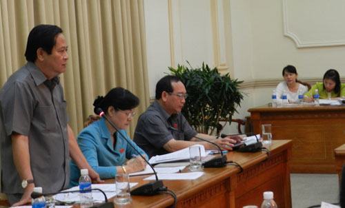 Người dân đang… khát nước sạch