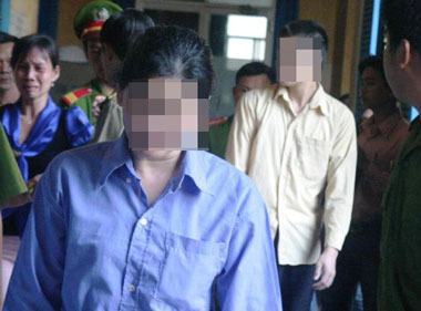 Nước mắt muộn màng của người vợ tẩm xăng đốt chồng