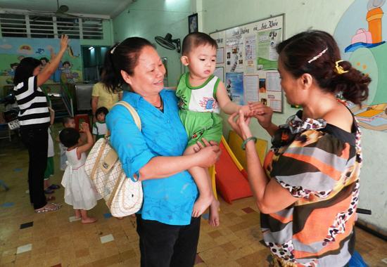 Không để bệnh tay chân miệng lây lan trong trường học