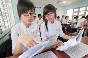 Ôn thi tốt nghiệp môn lịch sử: Bám vào kiến thức sách giáo khoa