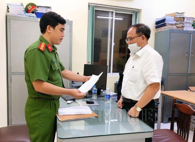 Ông Tất Thành Cang bị bắt vì tội gì?