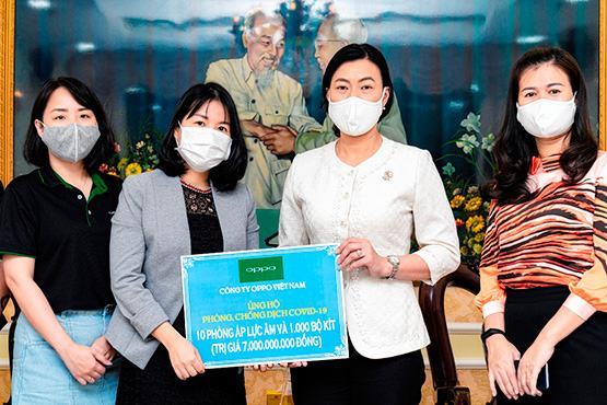 OPPO Việt Nam đóng góp 7 tỷ đồng và 1.000 bộ kit xét nghiệm phòng chống COVID-19