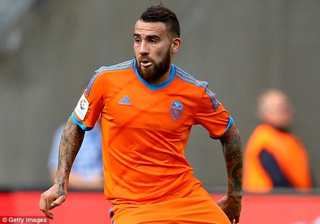 Otamendi đạt thỏa thuận đến Manchester