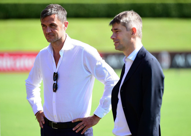 Paolo Maldini bị sa thải, cầu thủ Milan phản ứng gắt