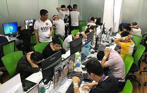 Philippines bắt 23 người Việt