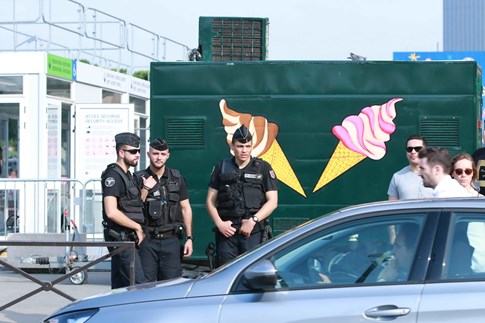 Paris lung linh trong nắng - ảnh 4