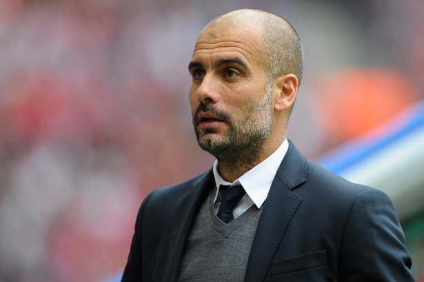 Pep Guardiola nghiêng ngả trước M.U
