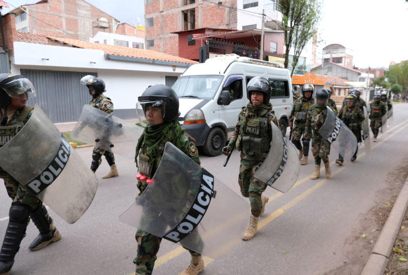 Peru ban bố tình trạng khẩn cấp vì bất ổn chính trị, quân đội hỗ trợ giữ an ninh