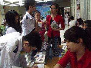 “Phái mạnh” thích việc nhẹ