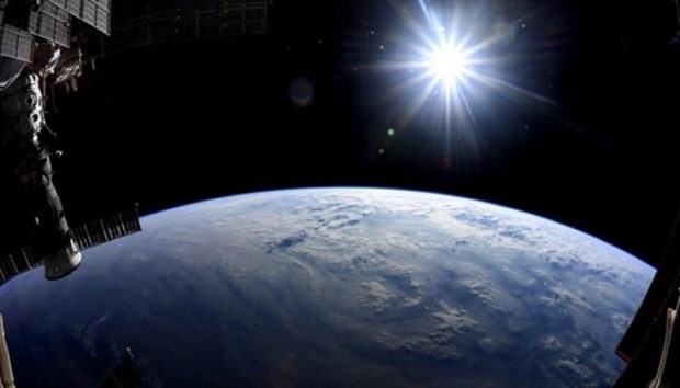 Pháp tiến hành cuộc tập trận đầu tiên trên không gian vũ trụ