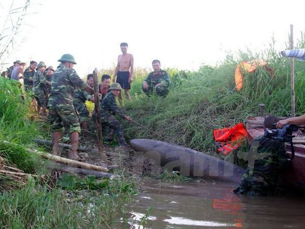 Phát hiện quả bom nặng trên 400kg ở cửa biển khi đang đánh cá