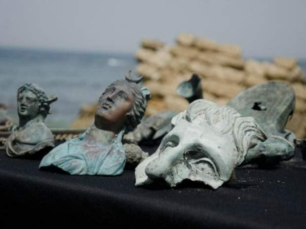 Phát hiện xác tàu La Mã 1.600 năm tuổi cùng cổ vật vô giá