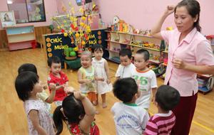 Phát triển nhóm trẻ gia đình tại khu công nghiệp