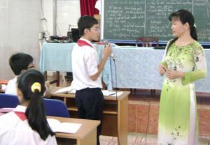 Phê bình – đọc hiểu văn bản văn học