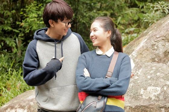 Phim Thạch Thảo: Trong trẻo nhưng vụng về