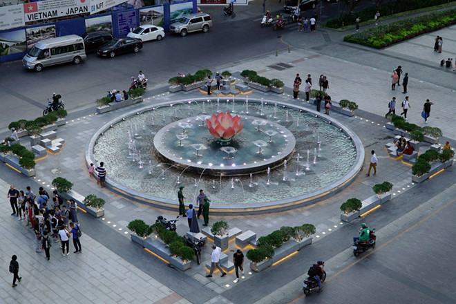 Hoạt động nhạc nước sẽ diễn ra ở đài phun nước /// Ảnh; Đậu Tiến Đạt