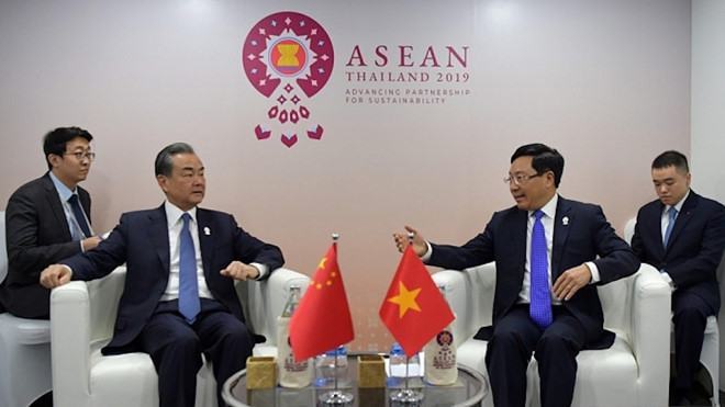 Phó thủ tướng Phạm Bình Minh trao đổi với Bộ trưởng Ngoại giao Trung Quốc về Biển Đông