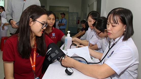 Trường ĐH mở phòng khám phục vụ giảng viên, sinh viên