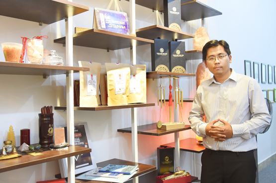 Thầy phong thủy thời @