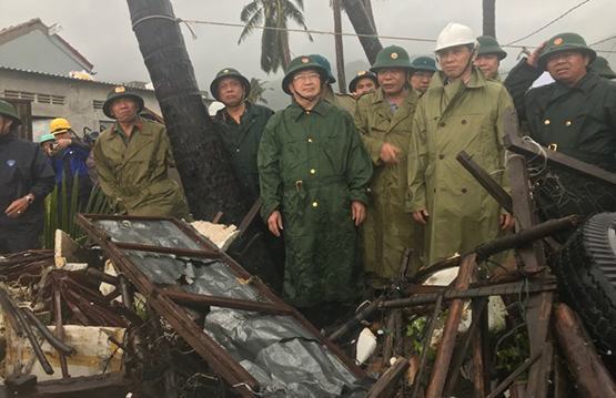 Bão số 12  tàn phá Nam miền Trung