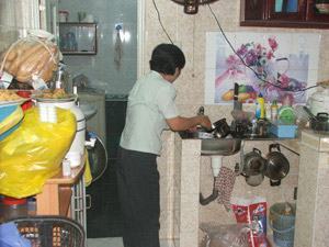 Phụ nữ và những việc “không tên”