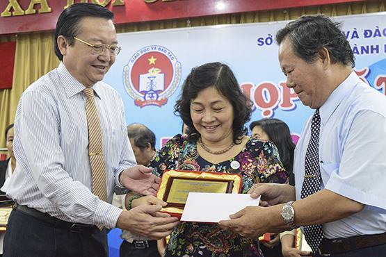 Ý kiến về chế độ phụ cấp thêm niên nhà giáo