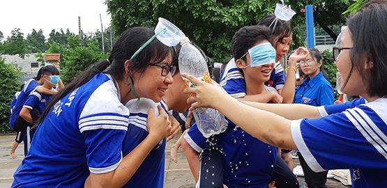 Tưng bừng Hội trại cán bộ Đoàn