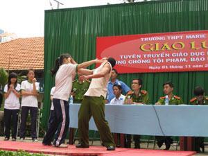 Phương pháp giáo dục pháp luật thiết thực