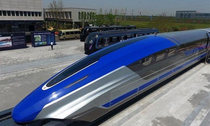 Phương pháp sạc điện không dây cho tàu đệm từ 600km/h