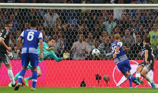 Porto nhấn chìm Chelsea vào khủng hoảng