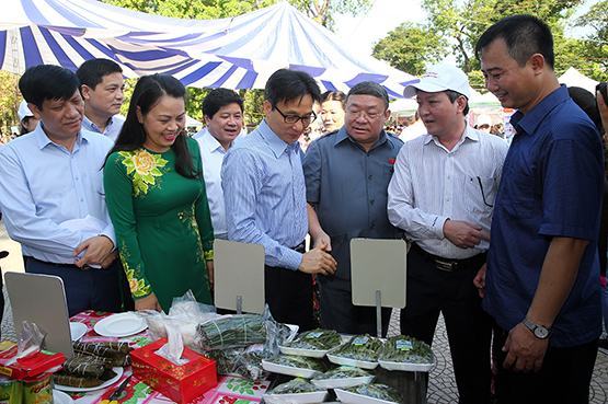 Không sản xuất và kinh doanh thực phẩm bẩn