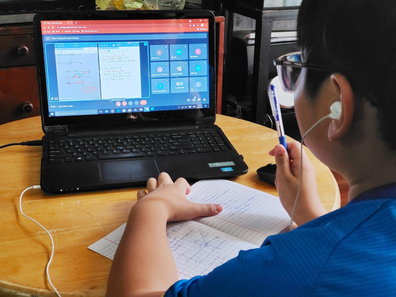 Qua 1 tháng dạy học trực tuyến, nhiều chuyện buồn hơn vui - ảnh 4