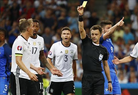 Quan điểm trọng tài: Ông Rizzoli đã thổi penalty chính xác