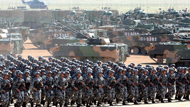 Binh lính Trung Quốc tham gia cuộc duyệt binh ở Khu tự trị Nội Mông /// Reuters