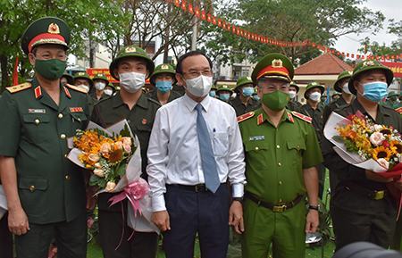 Gần 4.000 thanh niên TP.HCM lên đường nhập ngũ