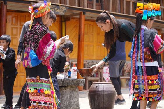 Quảng cáo trong chương trình truyền hình thực tế: Sao mãi "đập thẳng" vào mắt người xem- Ảnh 1.