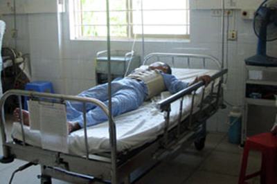 Quảng Ninh: Nhảy cầu Bãi Cháy để được… nổi tiếng