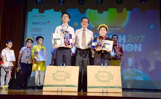 Hai học sinh TP.HCM giành quán quân English Champion 2017