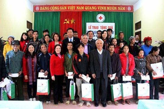 Hơn 386 tỷ đồng tặng quà Tết cho đối tượng chính sách