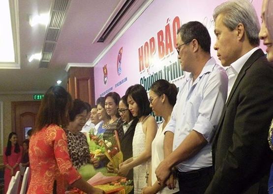 “Thắp sáng những ước mơ 2017”