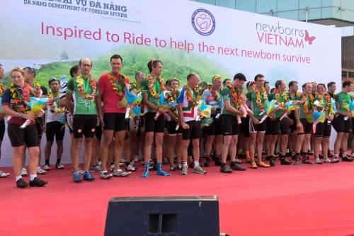Hành trình đạp xe vì trẻ sơ sinh