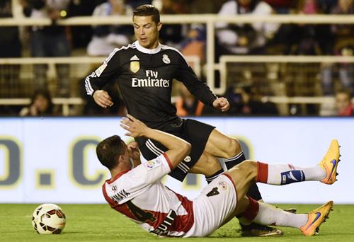 Real kháng án thành công cho Ronaldo