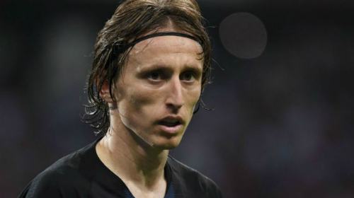 Real tố cáo Inter đi đêm với Modric lên FIFA