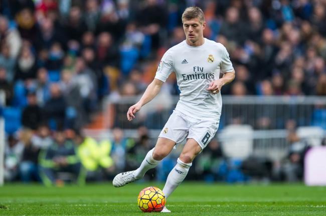 Real trắng tay, Toni Kroos sẽ “kết duyên” với MU