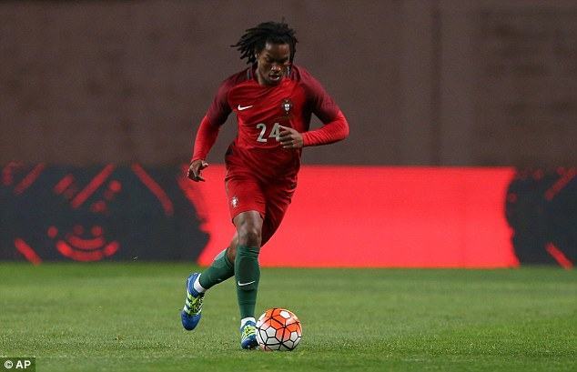 Renato Sanches xô đổ kỷ lục của Cris Ronaldo