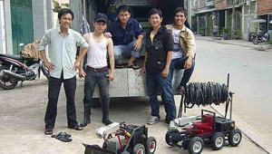 Robot “Người hùng đường cống”