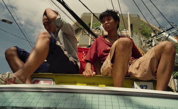 “Ròm” làm nóng phòng vé rạp Việt